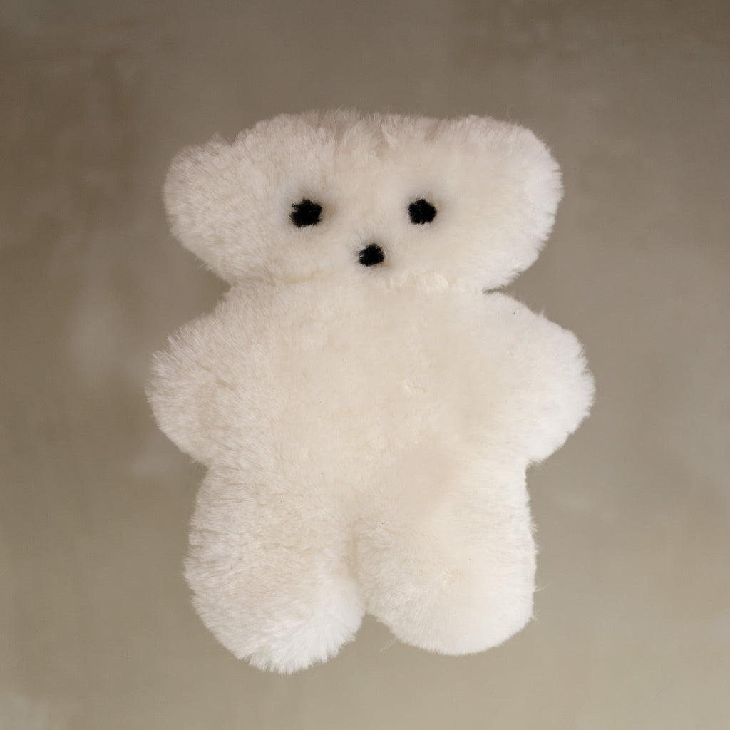 VAN BUREN | BUURTJE BEER | MERINO SCHAPENVACHT KNUFFEL WIT GROOT