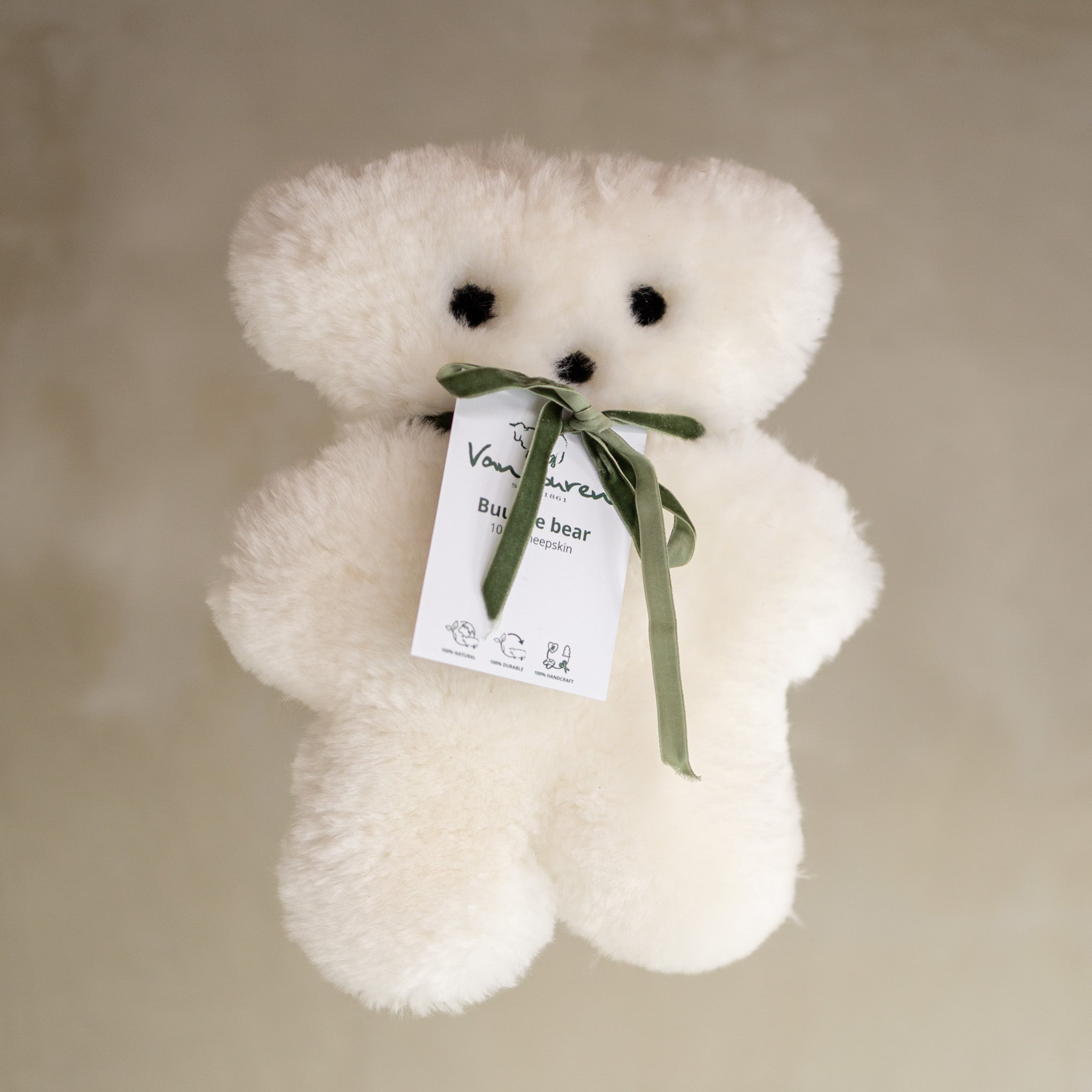 VAN BUREN | BUURTJE BEER | MERINO SCHAPENVACHT KNUFFEL WIT GROOT