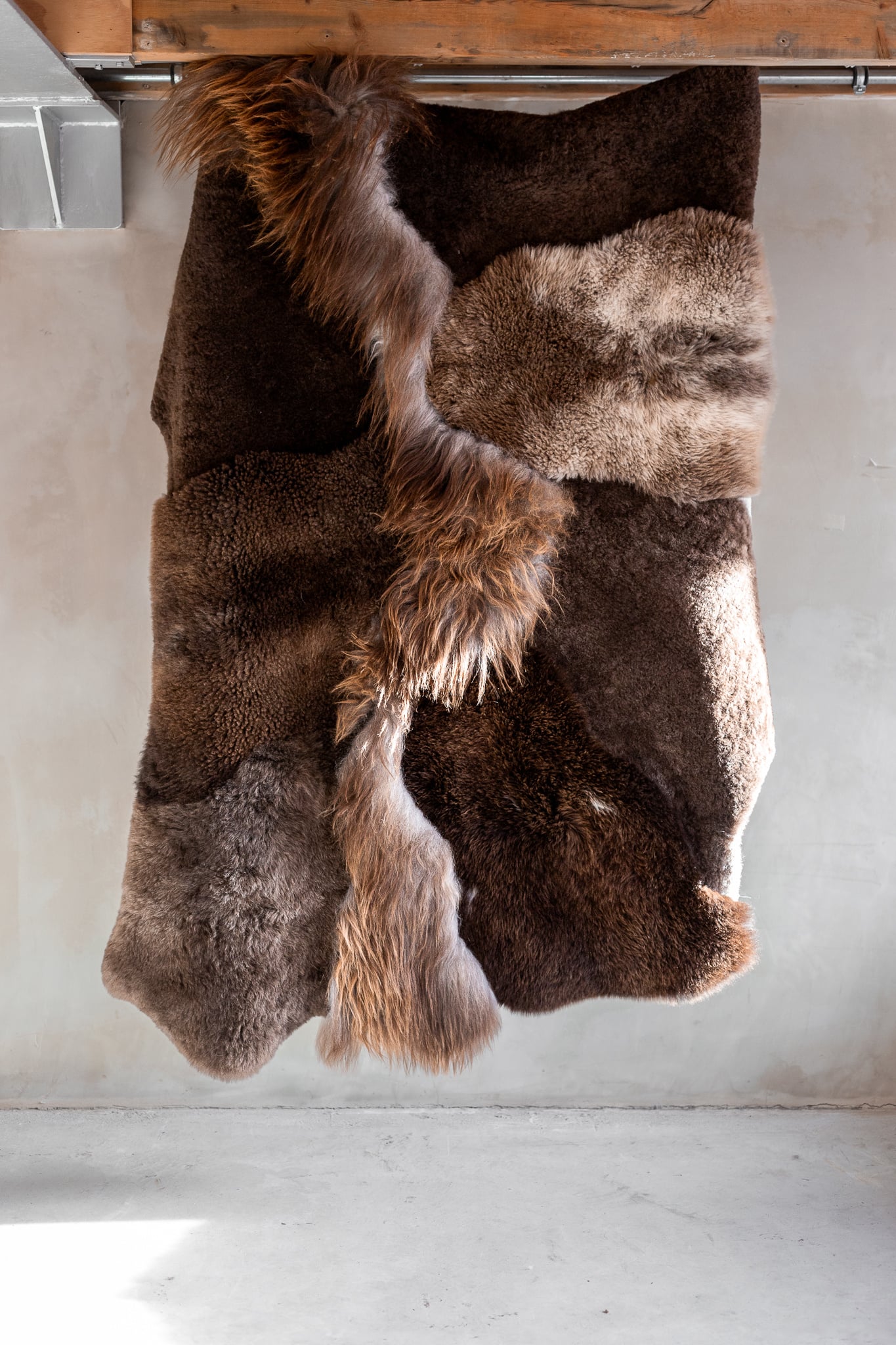 VAN BUREN | MELANGE SCHAPENVACHT KARPET | BRUIN 180 x 120 CM
