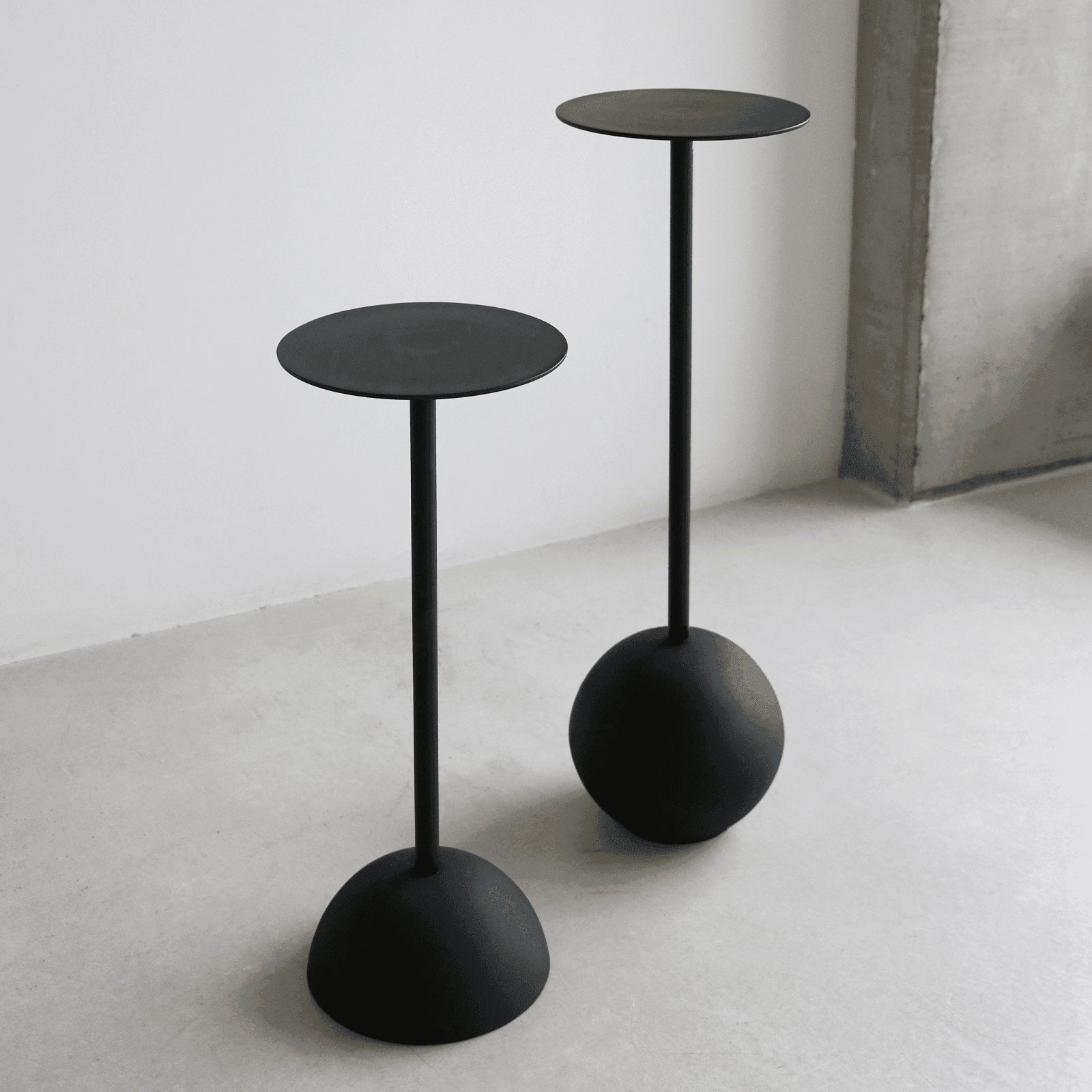 UNC | SIDE TABLE S | ZWART Ø 21x54 CM
