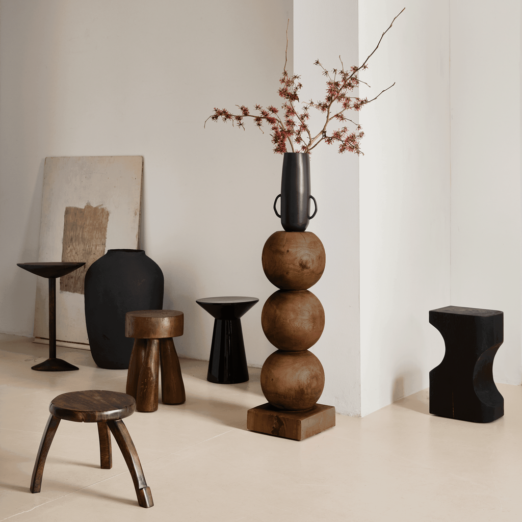 UNC | PEDESTAL BULB | 83 CM | MAHOGANY WOOD