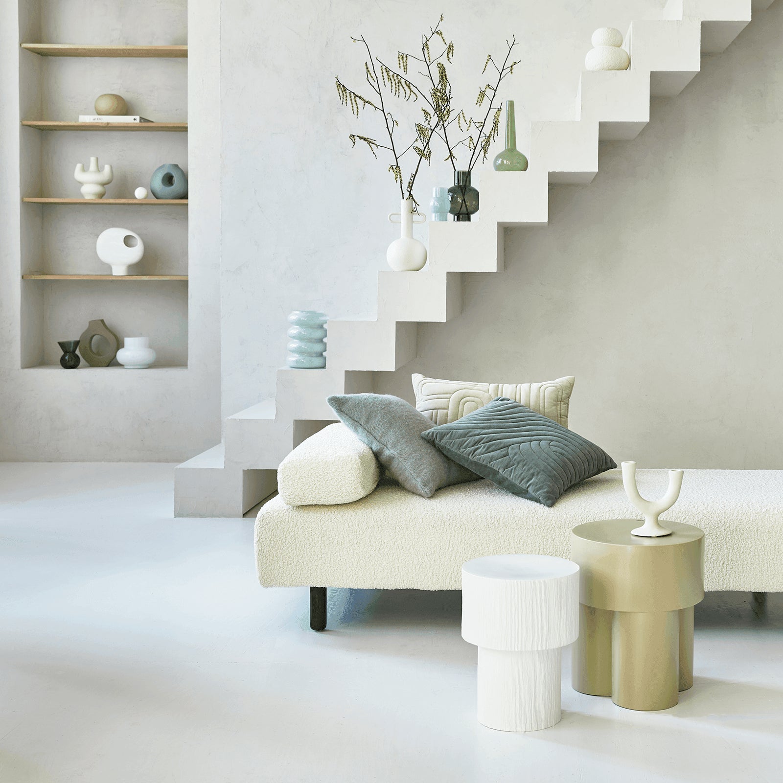 UNC | SIDE TABLE MOROSETA | SPRAY GREEN Ø 35 x 42 CM