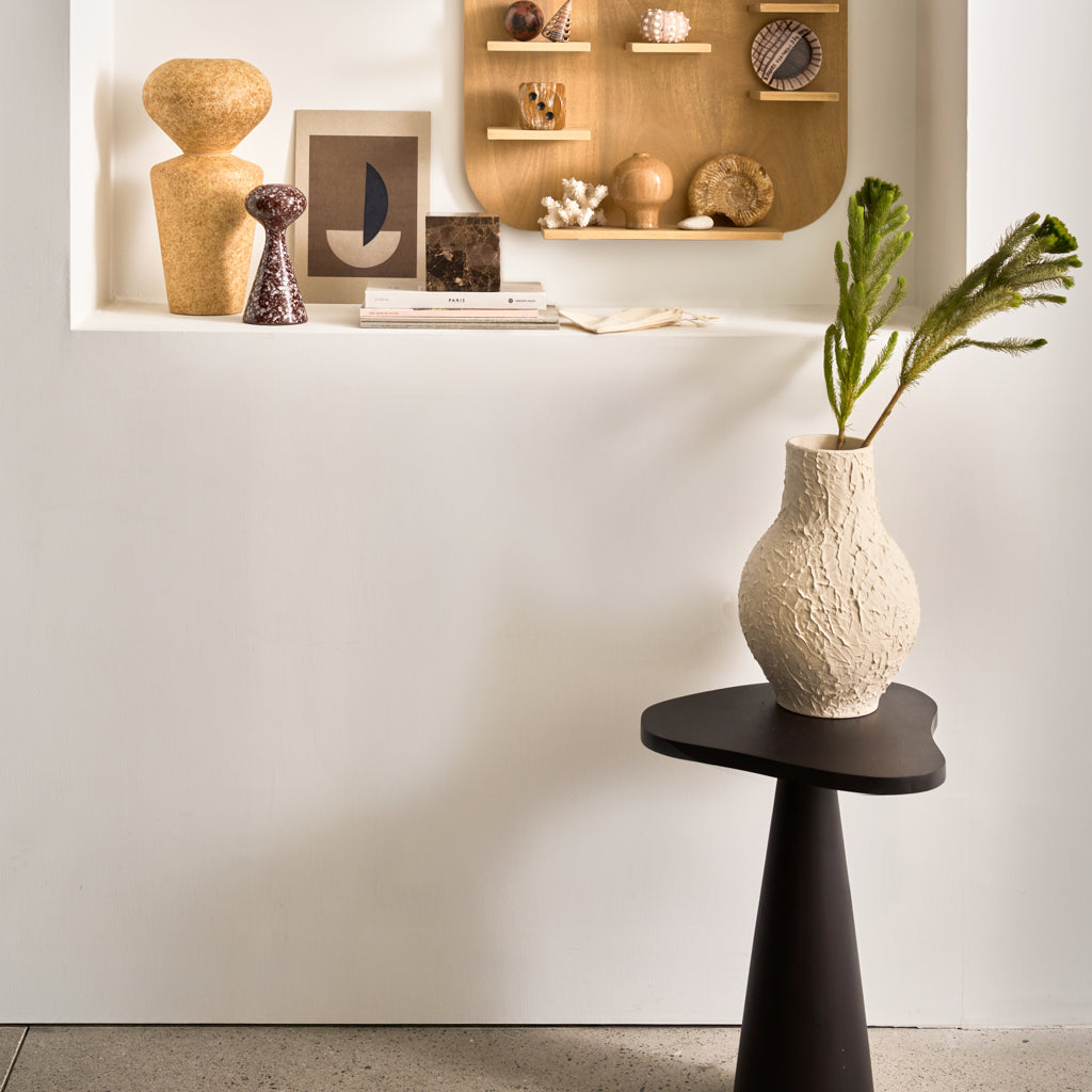 URBAN NATURE CULTURE | BIJZETTAFEL NABU | WALNUT
