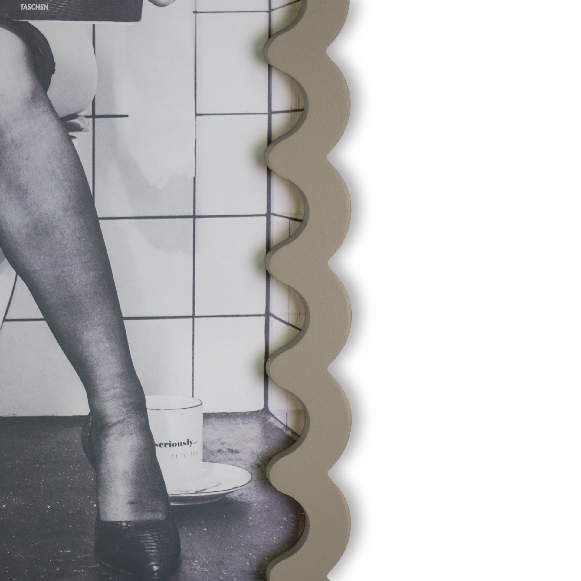 HOUSEVITAMIN | WAVEY FOTOLIJST | TAUPE 24X33 CM