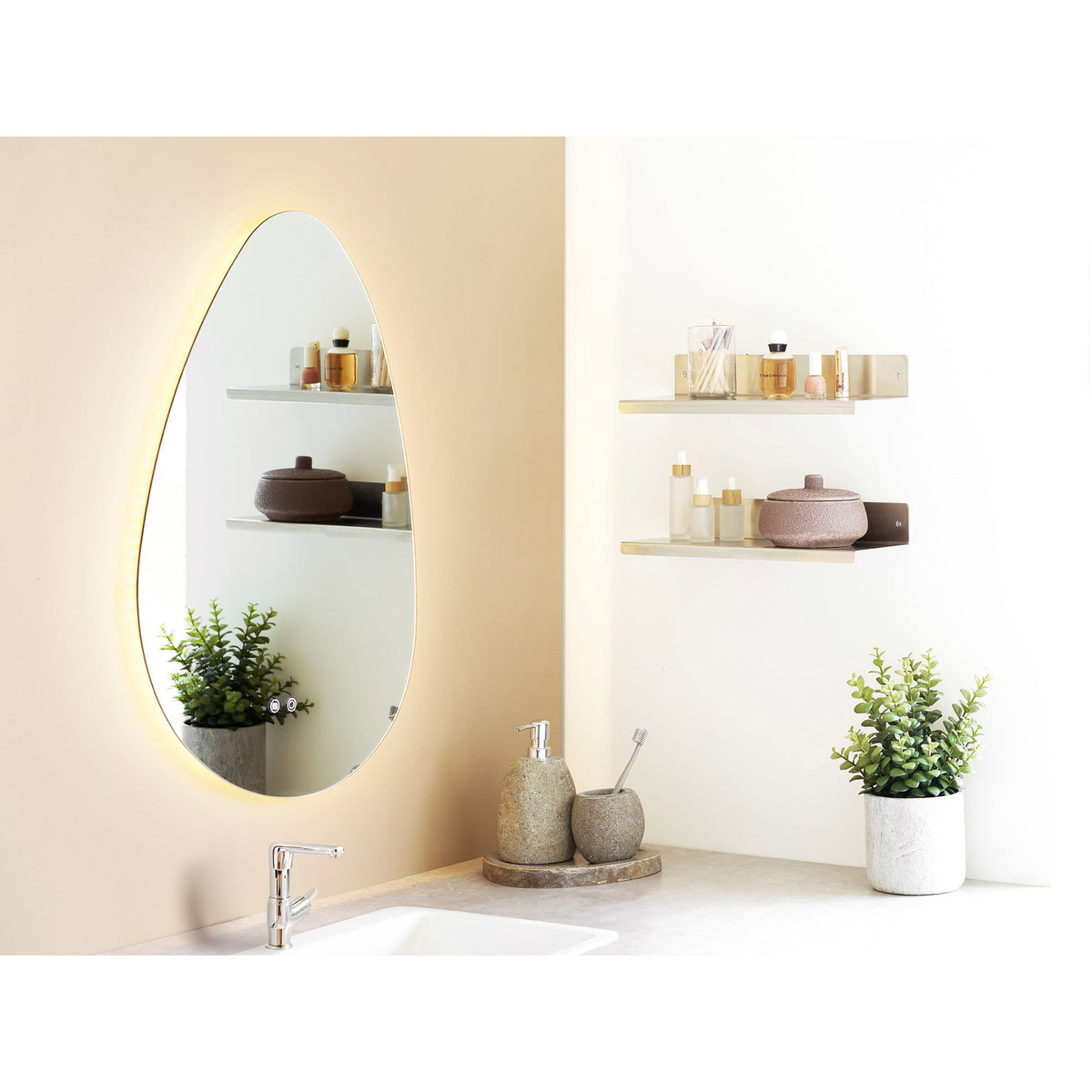 HOUSE NORDIC | NAGOYA WALL SHELF | RVS ZILVER 15X40X8 CM