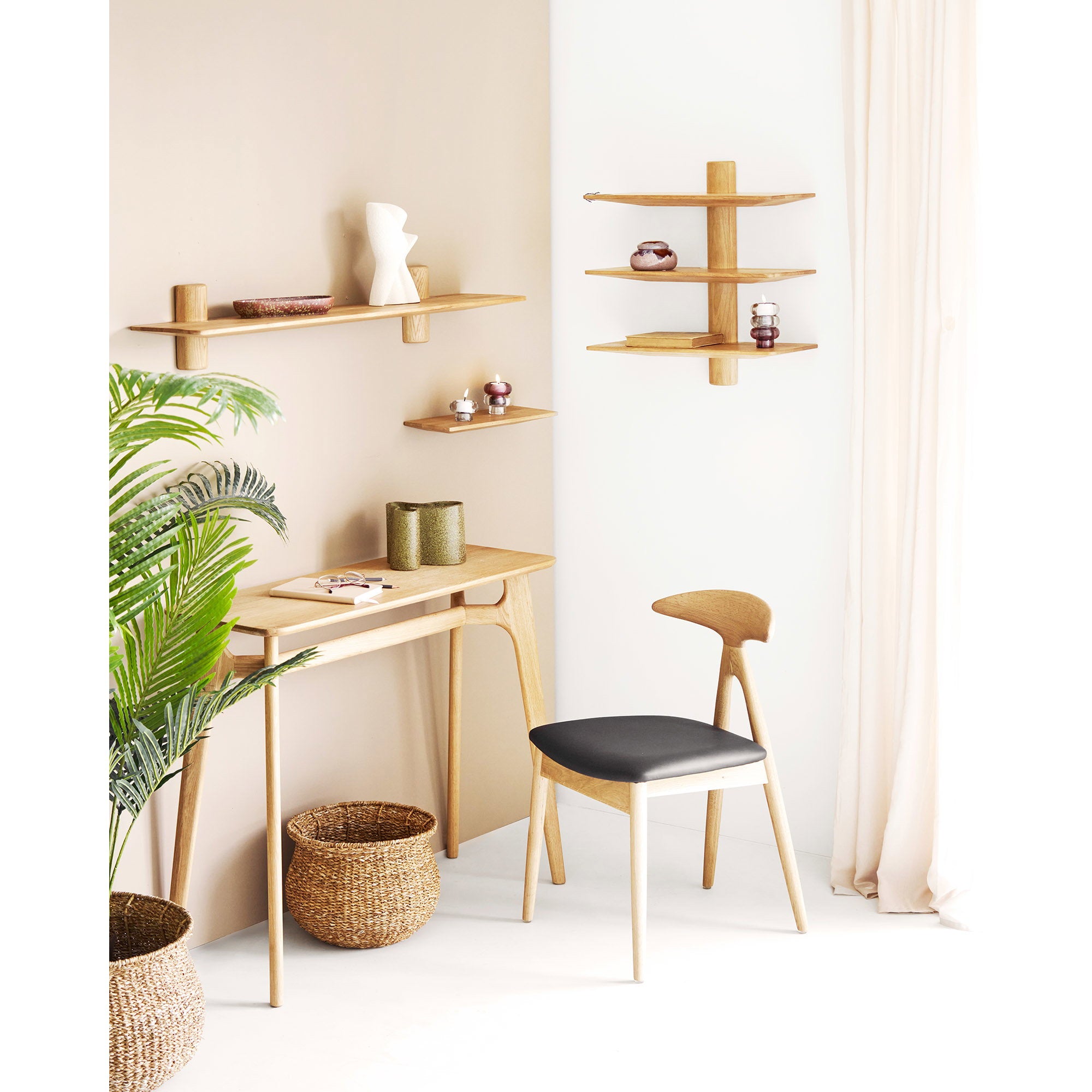 HOUSE NORDIC | DECORATIEVE FIGUUR | KERAMIEK WIT (13x6,5x23 CM)