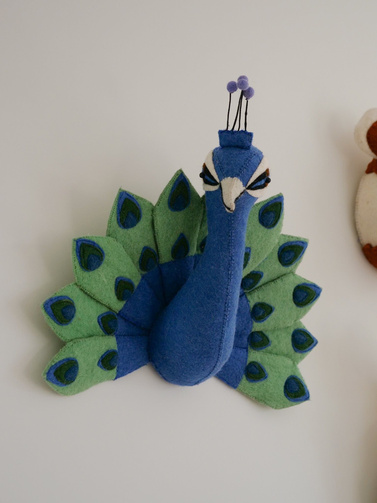 -KidsDepot wanddecoratie set kinderkamer vogelhuisje en planten vilt dieren honden pauw