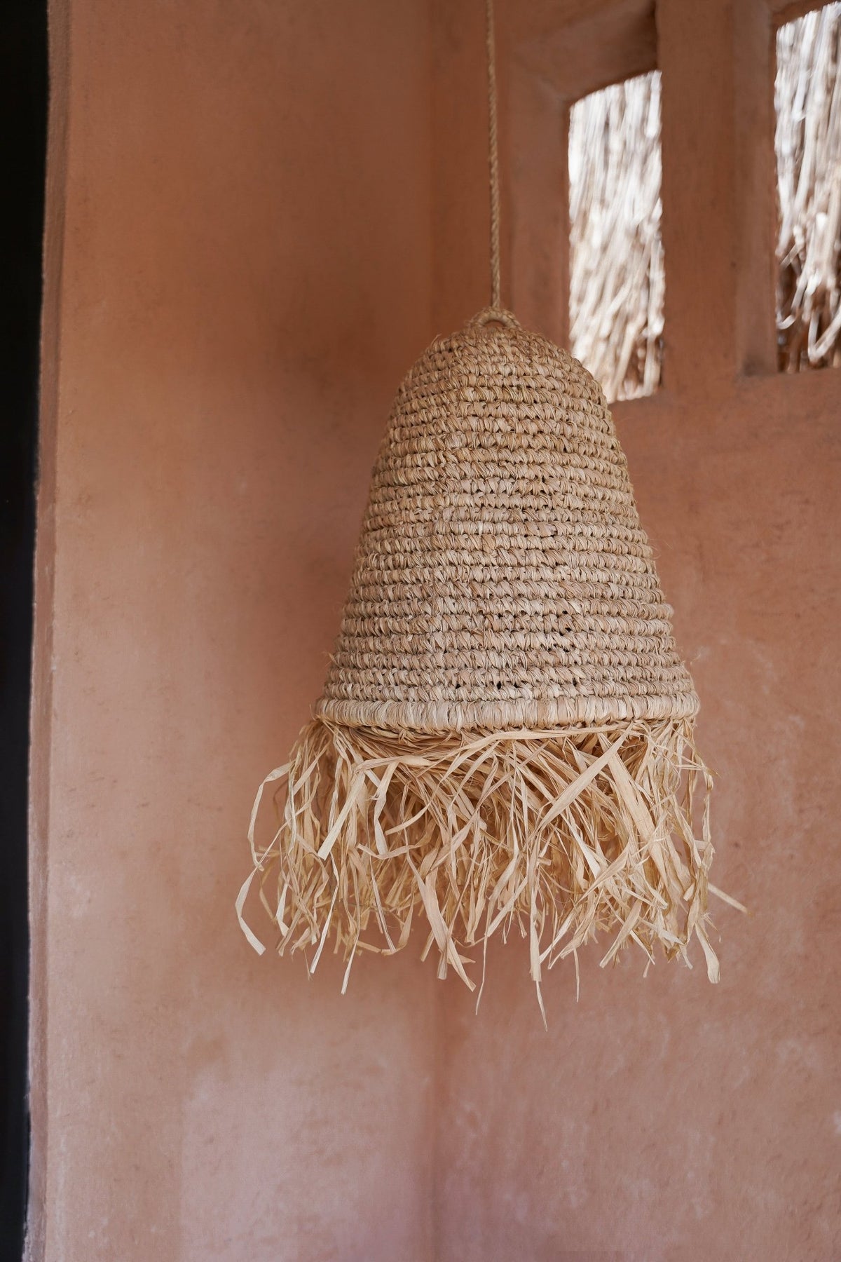 HIPPIE MONKEY | GEVLOCHTEN LAMP | THE CALA BASSA