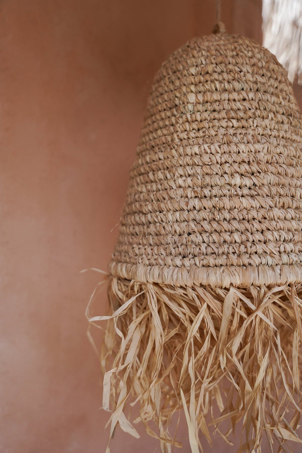 HIPPIE MONKEY | GEVLOCHTEN LAMP | THE CALA BASSA