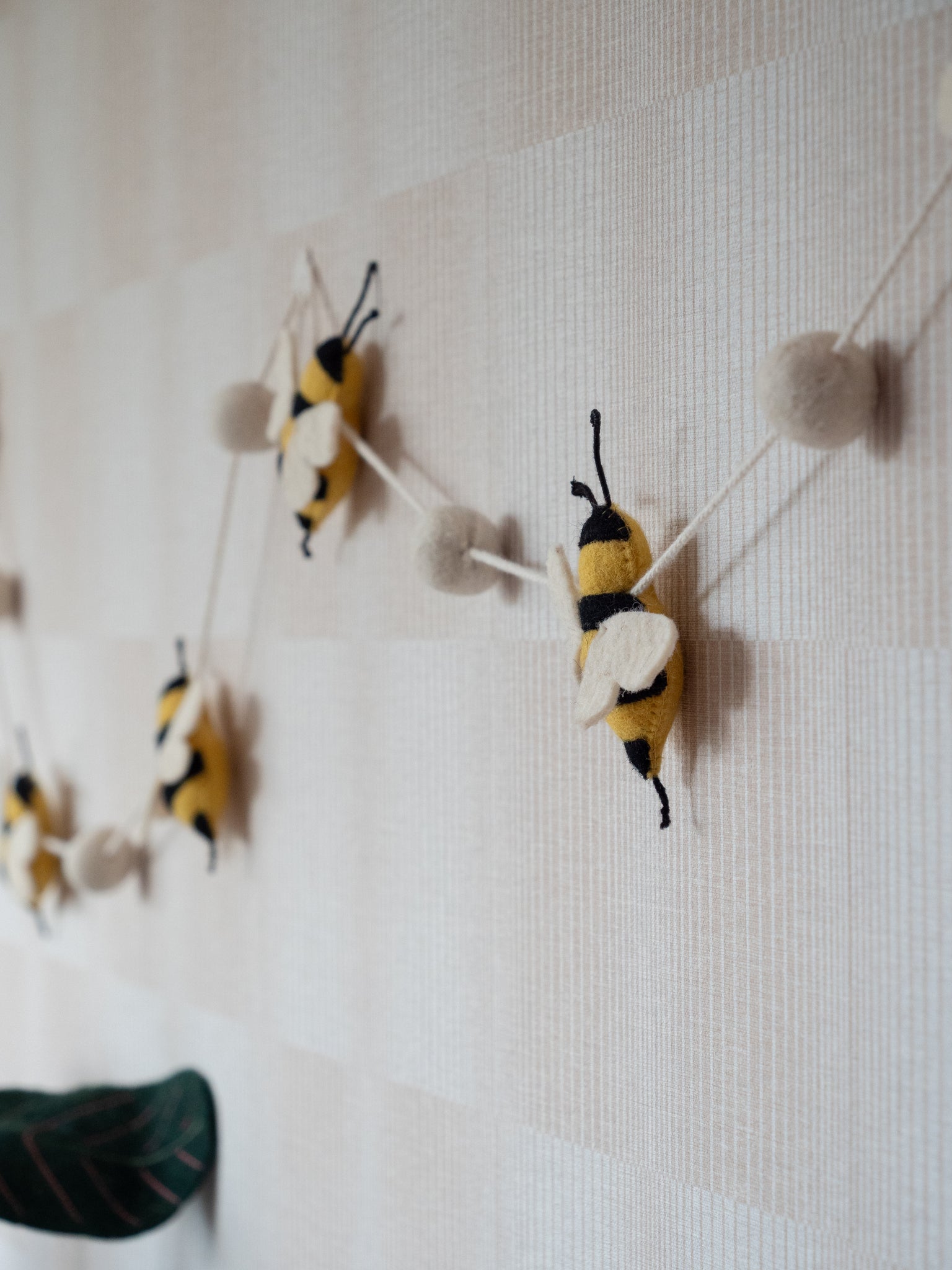 KIDS DEPOT | SLINGER BEES | GEEL BRUIN