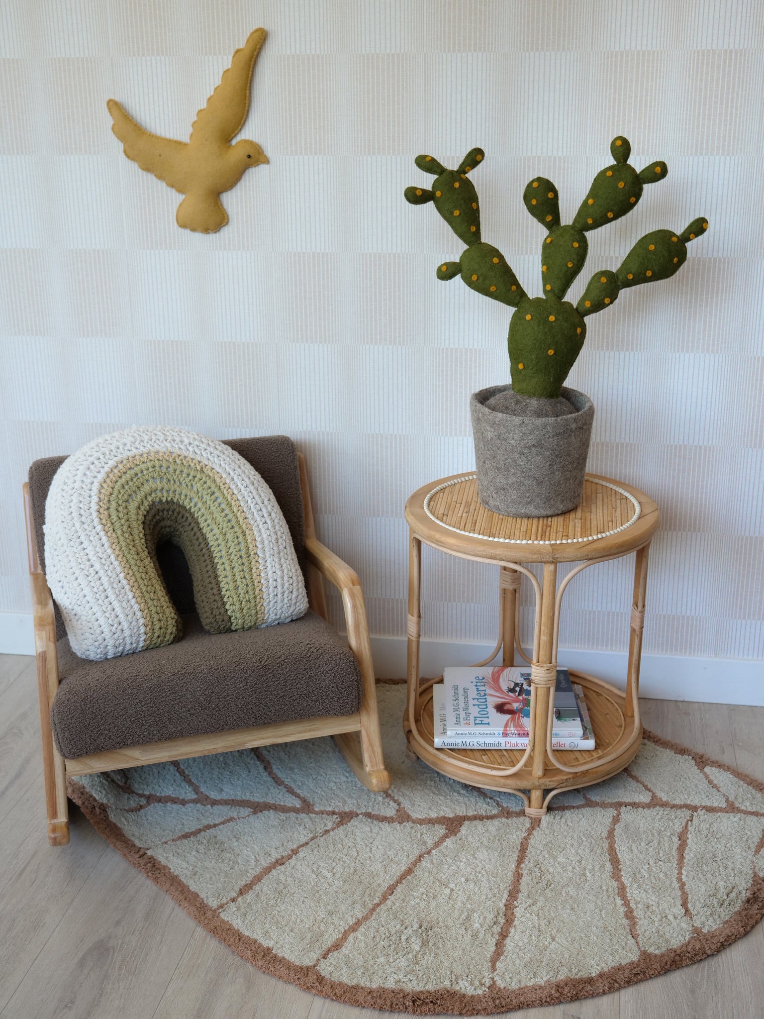 KidsDepot vilten planten kinderkamer decoratie zachte groene interieur plant