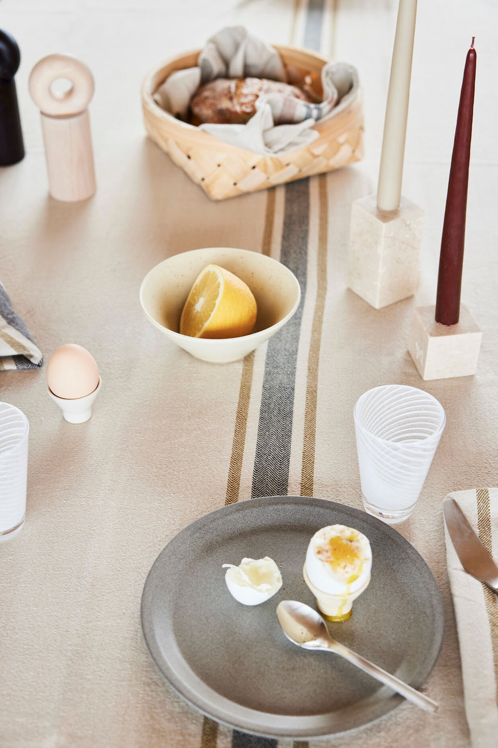 OYOY LIVING | YUKA BOWL MEDIUM | HANDGEMAAKTE SCHAAL | BEIGE