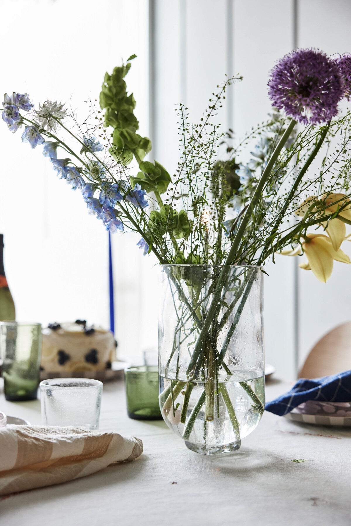 OYOY LIVING | KUKI VASE LARGE | MONDGEBLAZEN GLAZEN VAAS