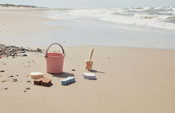 OYOY MINI | LEO BEACH SET CORAL | SILICONE STRANDSPEELGOED