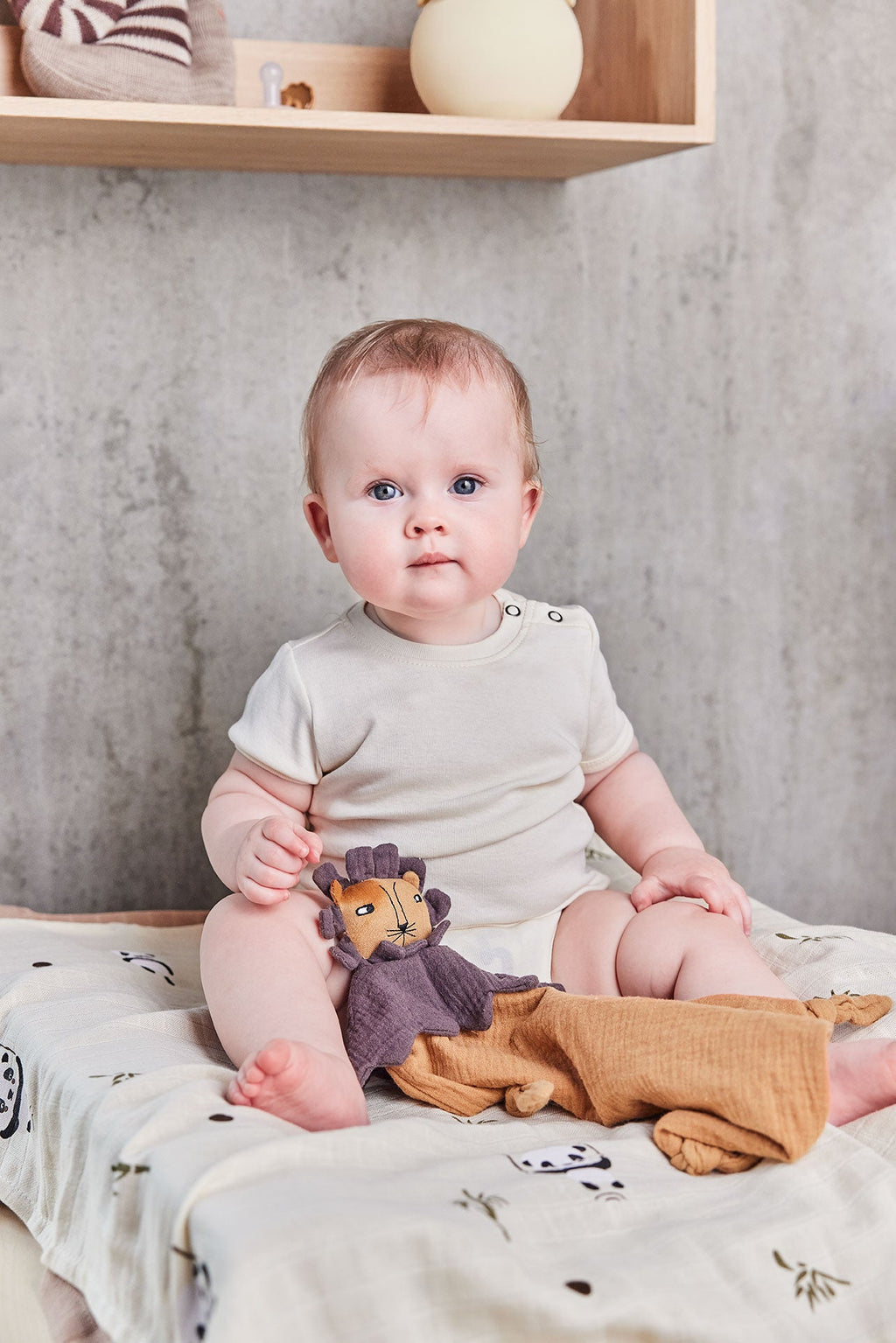 OYOY MINI | LOBO LION | ZACHTE KNUFFELDOEK