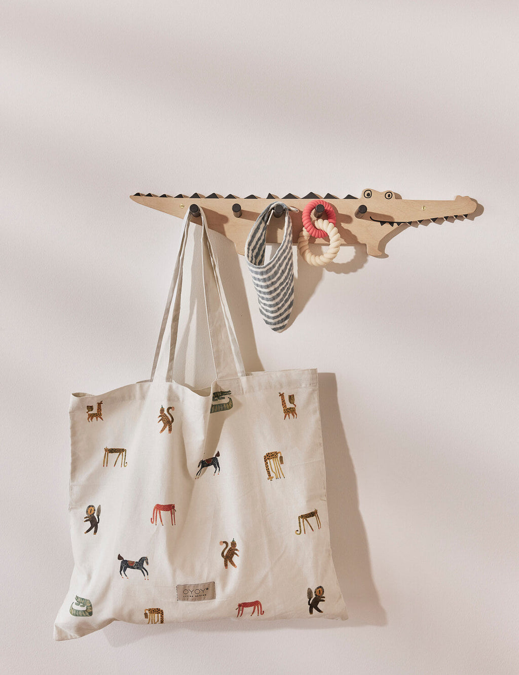 OYOY MINI | CROCODILE COAT RACK | SPEELSE KAPSTOK
